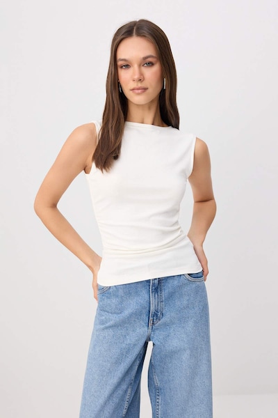Trendyol Haut en XS en écru / noir, Vue avec produit