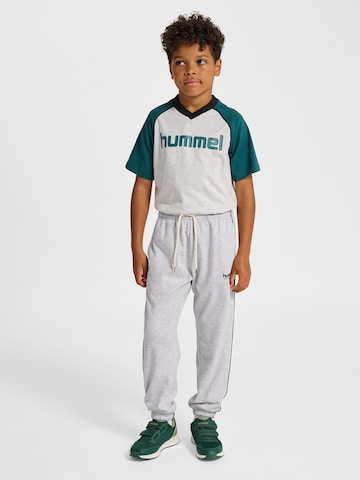 Hummel Tapered Hose in Grau