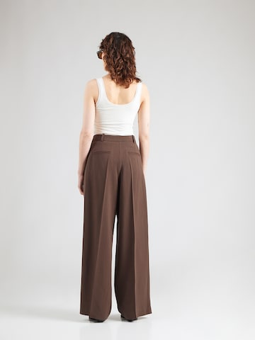 IRO Široký strih Plisované nohavice 'HELIS' - Hnedá