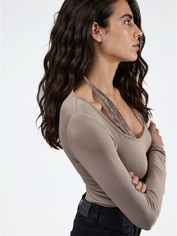 Hiccup Shirt in Brown