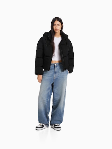 Bershka Jacke in Schwarz