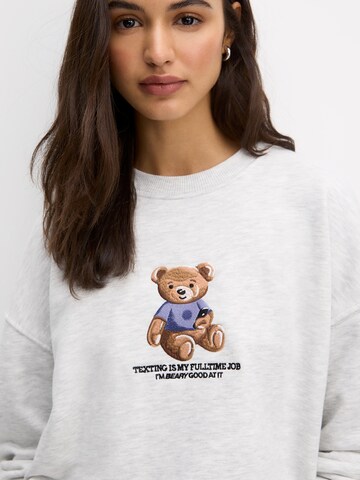 Pull&Bear Sweatshirt i grå