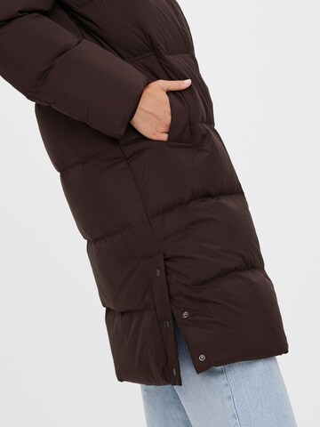 VERO MODA Wintermantel in Bruin