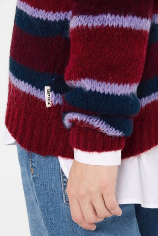 SENSES.THE LABEL Sweater in Red