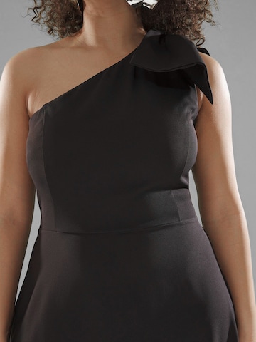 Robe de soirée Trendyol Curve en noir