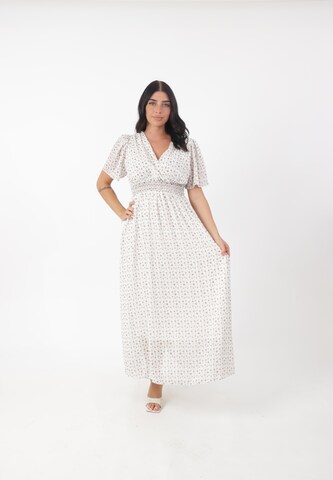 Robe d’été Elara en blanc
