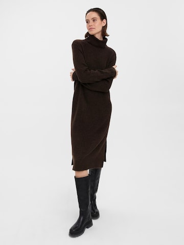 VERO MODA Knitted dress 'Newwind' in Brown