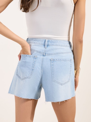 Friends Like These Regular Jeans in Blue