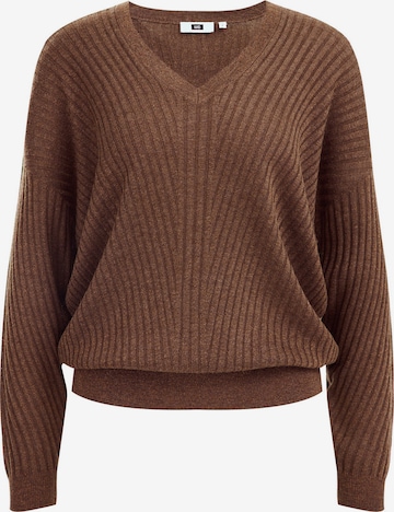 WE Fashion Sweater in Brown: front