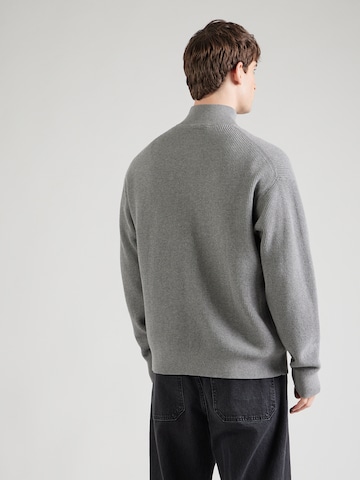 Calvin Klein Jeans Свитер в Серый
