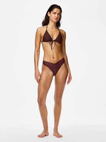 PIECES Bikinibroek 'PCBaomi' in Bruin