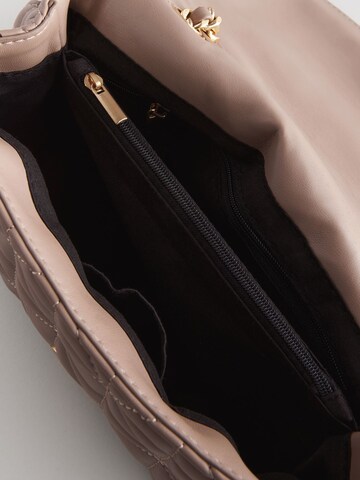 Next Umhängetasche in Braun