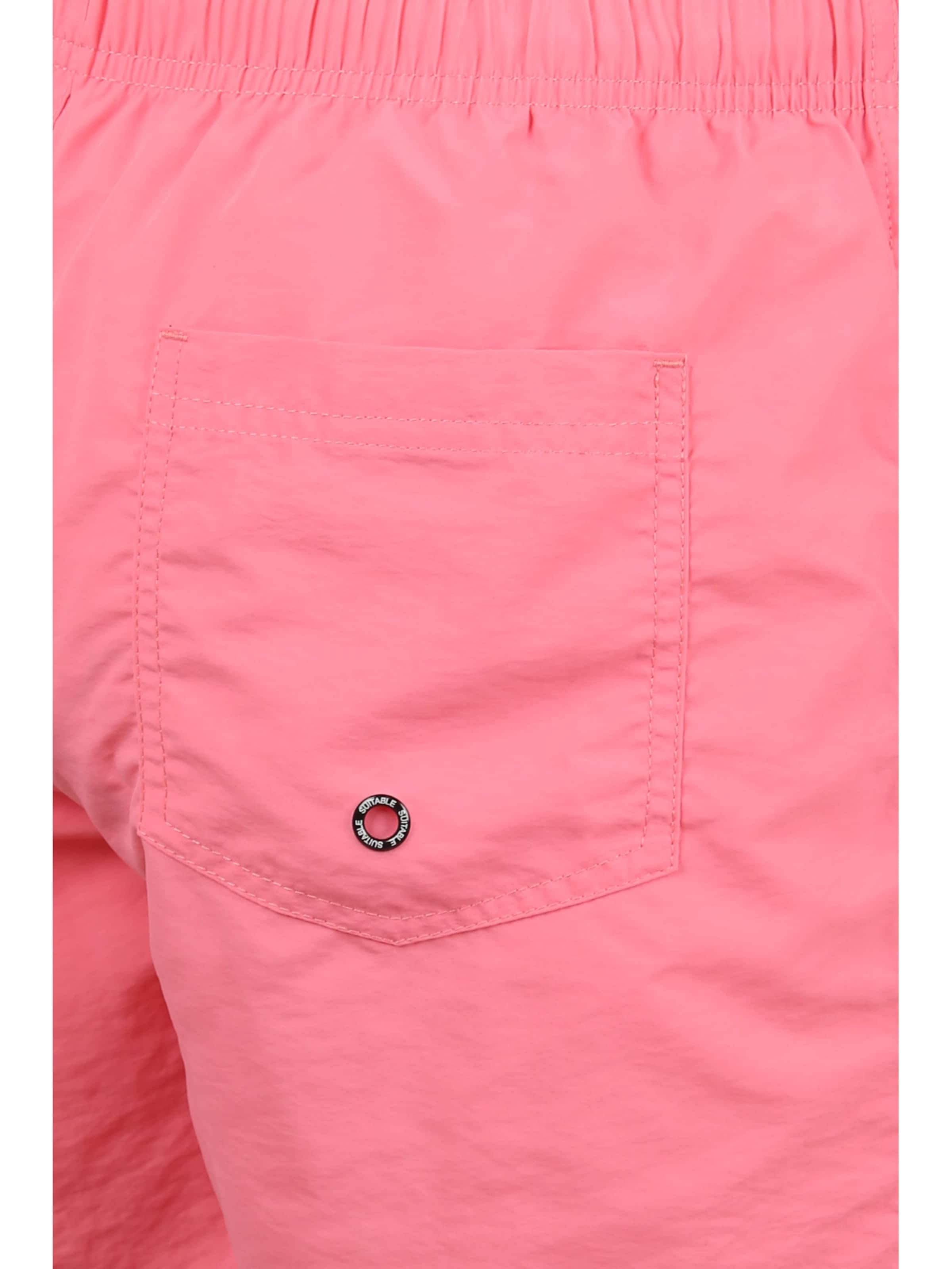 Suitable Swimming shorts in Pink