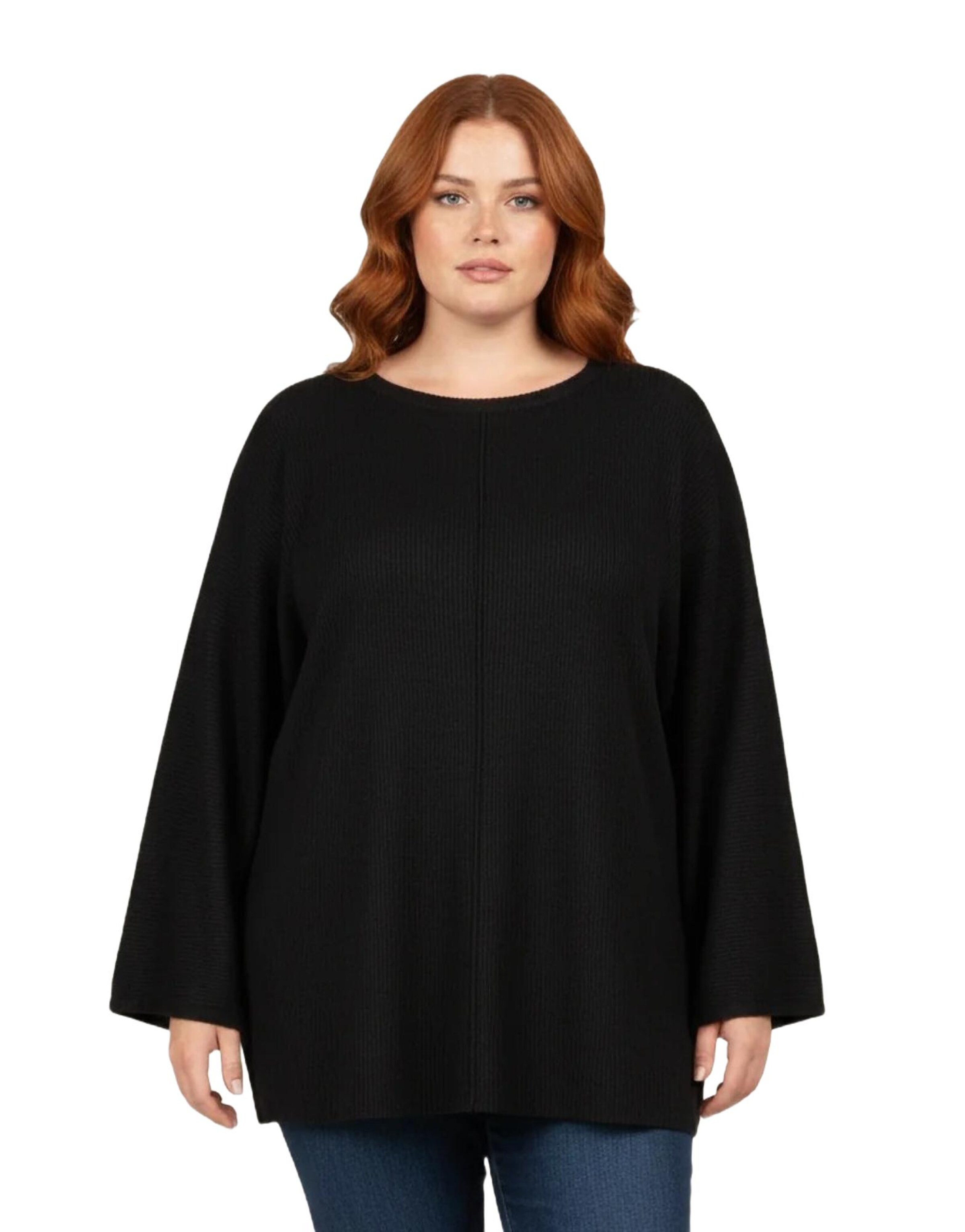 Shape Of You Pullover in Schwarz: Vorderseite