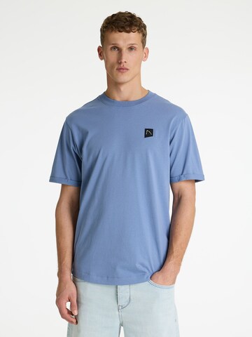 CHASIN' Shirt 'Bro' in Blauw: voorkant