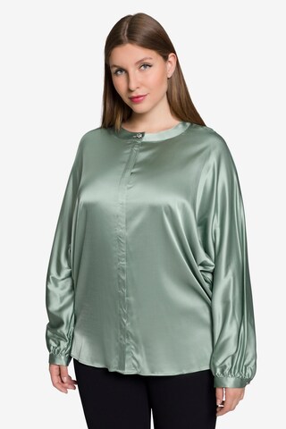 Ulla Popken Blouse in Green: front