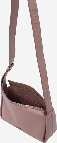 Calvin Klein - Bolso de hombro 'GRACIE' en lila