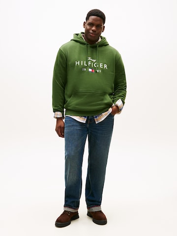 Tommy Hilfiger Big & Tall Sweatshirt 'BRNDLOVE' in Grün