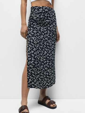 Pull&Bear Skirt in Black: front