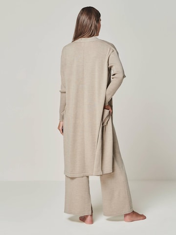 YOU LOOK PERFECT Huispak 'LOUNGEWEAR SET  - Cardigan Blossom & Top Blossom & Pants Bailey' in Grijs