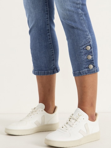 Regular Jean Cellbes of Sweden en bleu