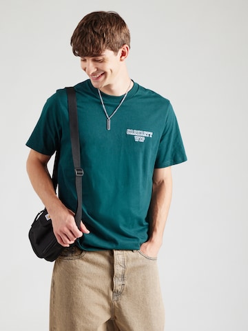 T-Shirt 'Alumni' Carhartt WIP en vert : devant