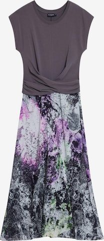 melns Desigual Kleita: no priekšpuses