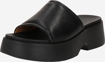 CAMPER Mules 'Tasha' in Black: front