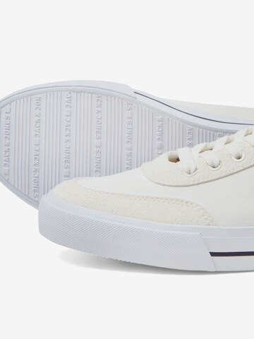 Baskets basses 'JAY' JACK & JONES en blanc