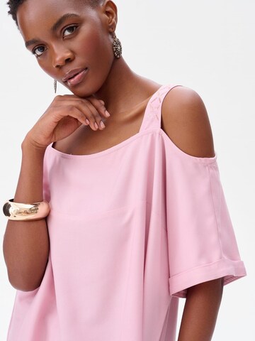 Blue Shadow Blouse in Pink