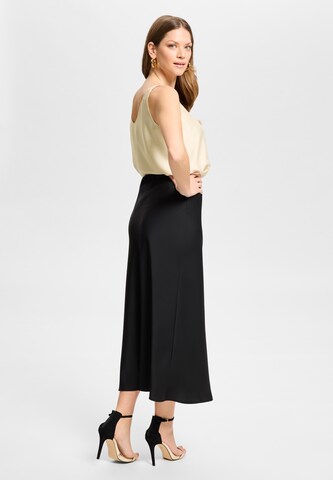 SWING Skirt in Black
