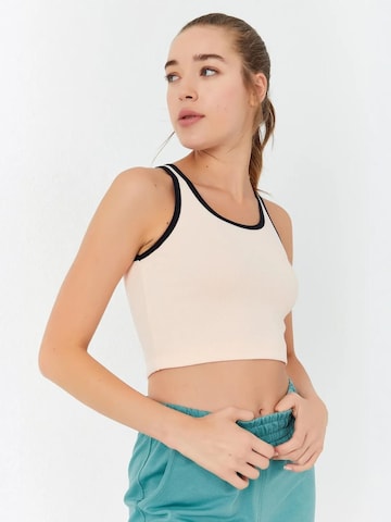 Tommy Life Top in Beige: front