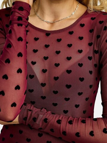 Haut ' MESH ' Liberte Essentiel en rouge