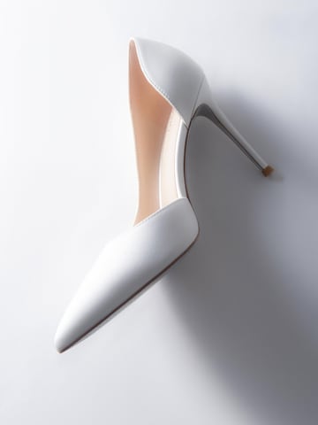 Estro Pumps '2310-6' in White