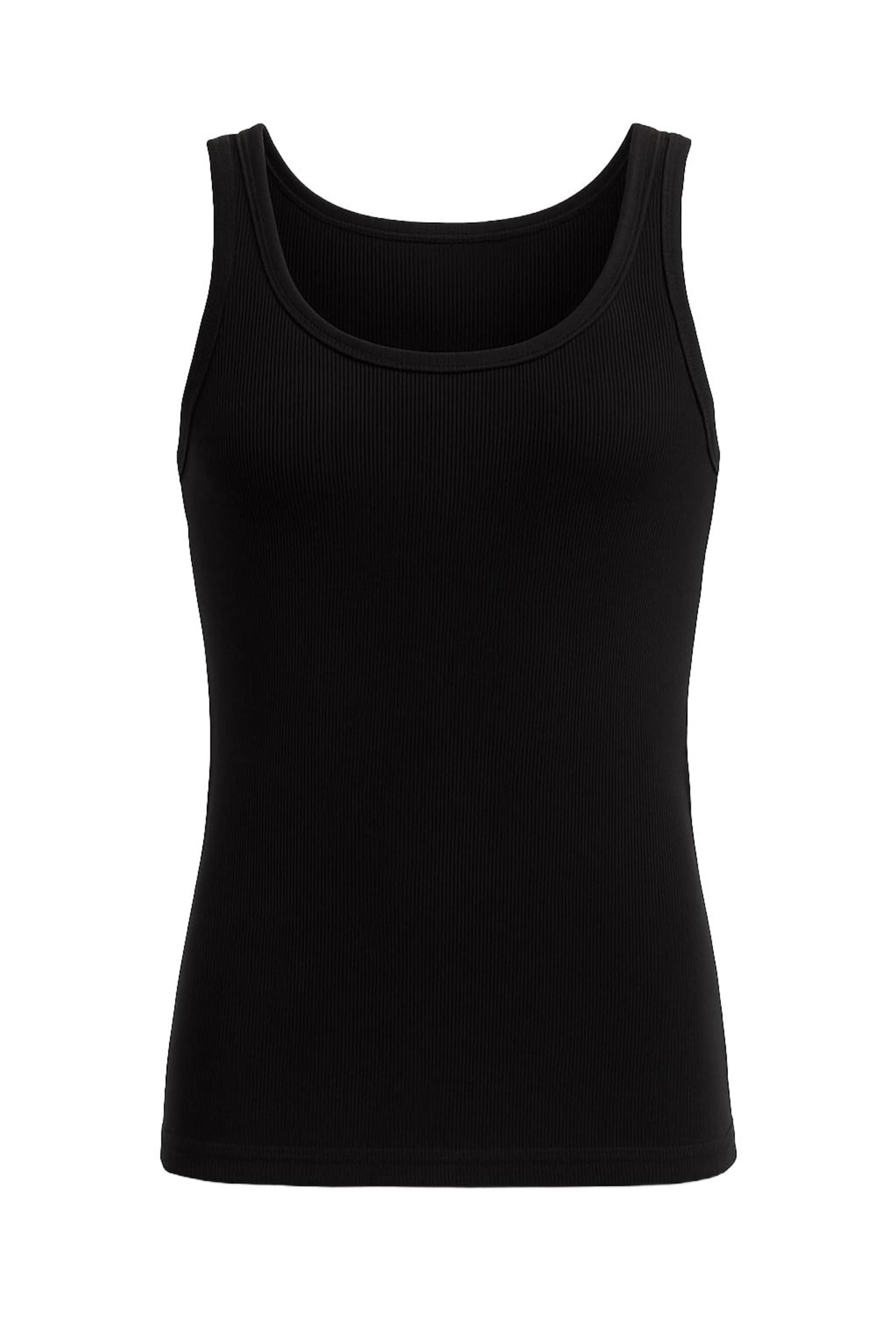 Blackspade Undershirt in Black: front