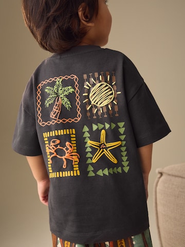 Next Sada – šedá