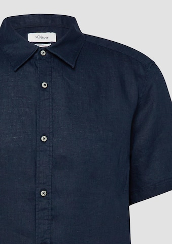 Coupe regular Chemise s.Oliver en bleu