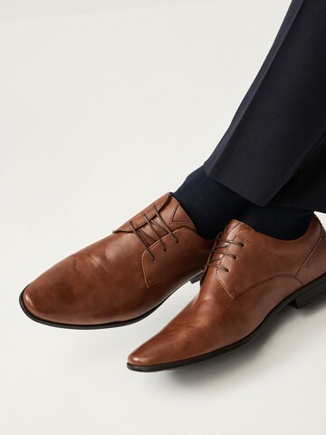 Chaussure à lacets 'Derby' Next en marron