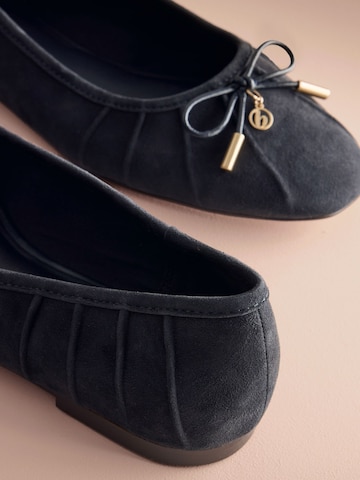 B by Ted Baker Ballerina in Blauw
