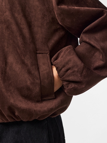 PIECES Jacke 'PCFOLINE' in Braun