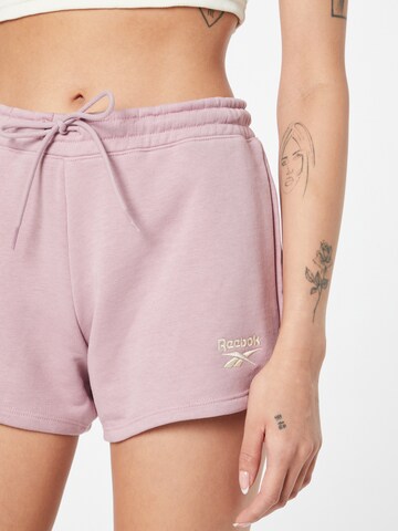 Reebok Regular Shorts in Lila