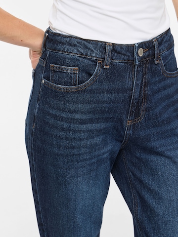 Loosefit Jeans di VILA in blu