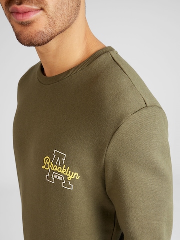 AÉROPOSTALE Sweatshirt 'BROOKLYN' in Grün