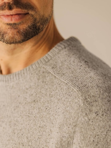 State of Art Sweater in Beige
