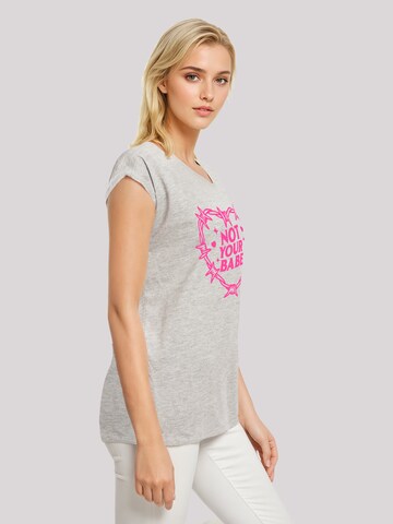 T-shirt 'Unabhängige Frau Not Your Babe Frauentag' F4NT4STIC en gris