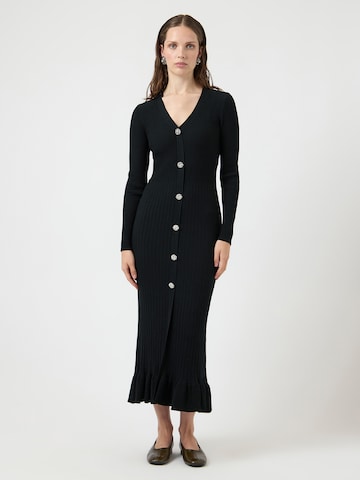 Robe 'YASMIKLA' YAS en noir : devant