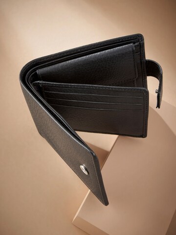 Next Wallet in Black