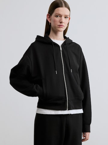 Calvin Klein Jeans Bluza rozpinana w kolorze czarny: przód