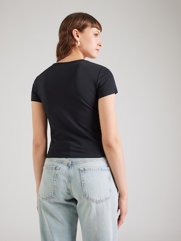 CONVERSE - Camiseta en negro