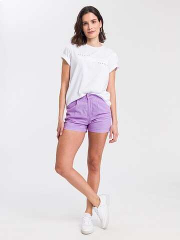 Cross Jeans Regular Pleat-Front Pants in Purple